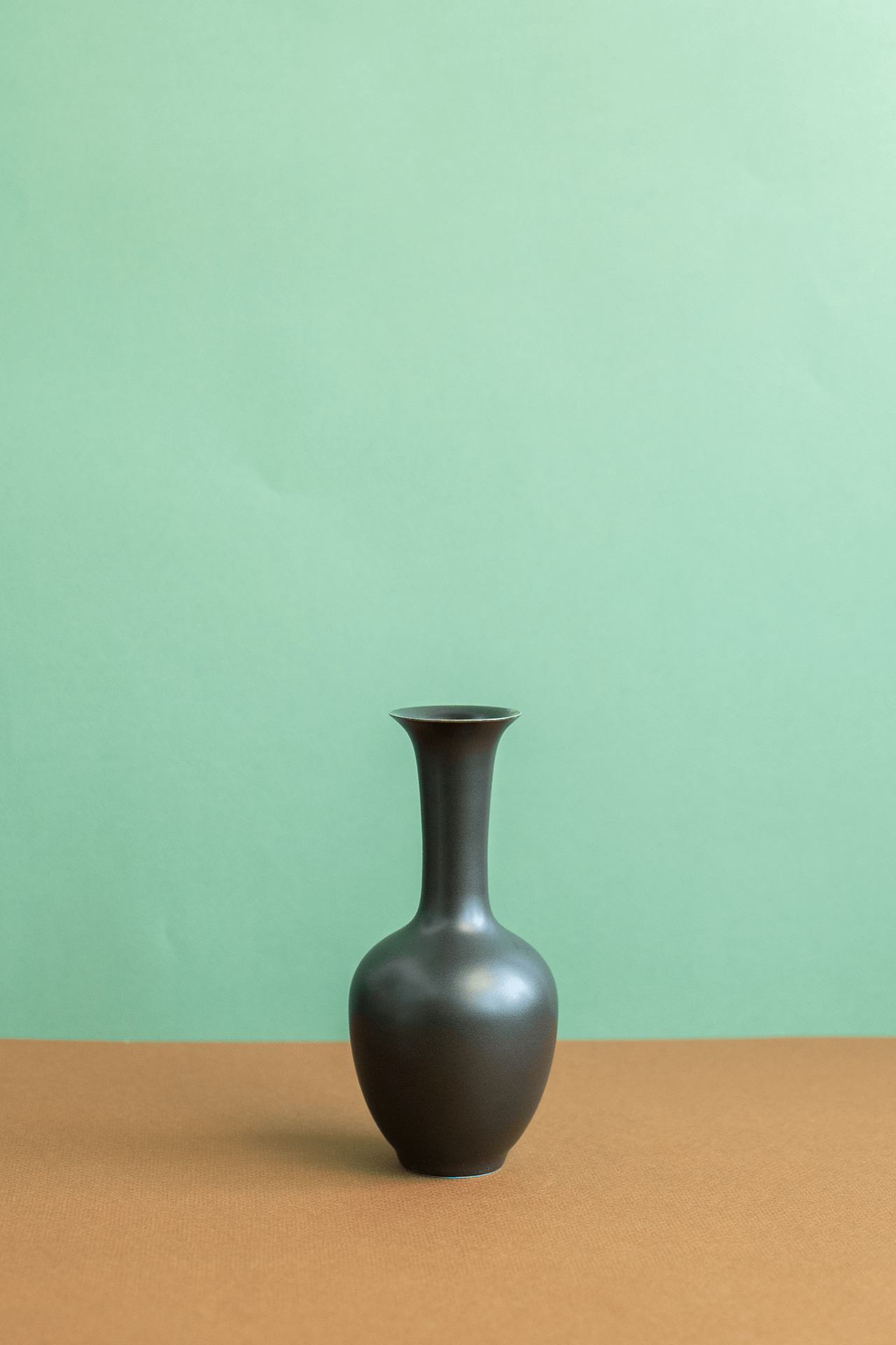 Middle Kingdom: Vase
